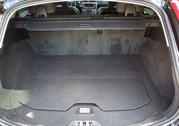 Volvo V60 Cross Country cena 62800 przebieg: 241000, rok produkcji 2015 z Rzeszów małe 631